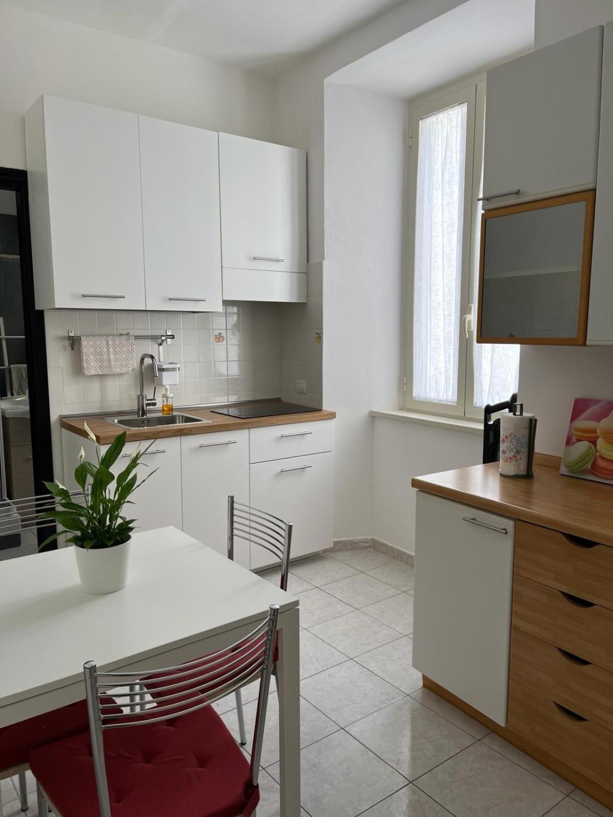 Luna Apartment Civitavecchia Eksteriør bilde