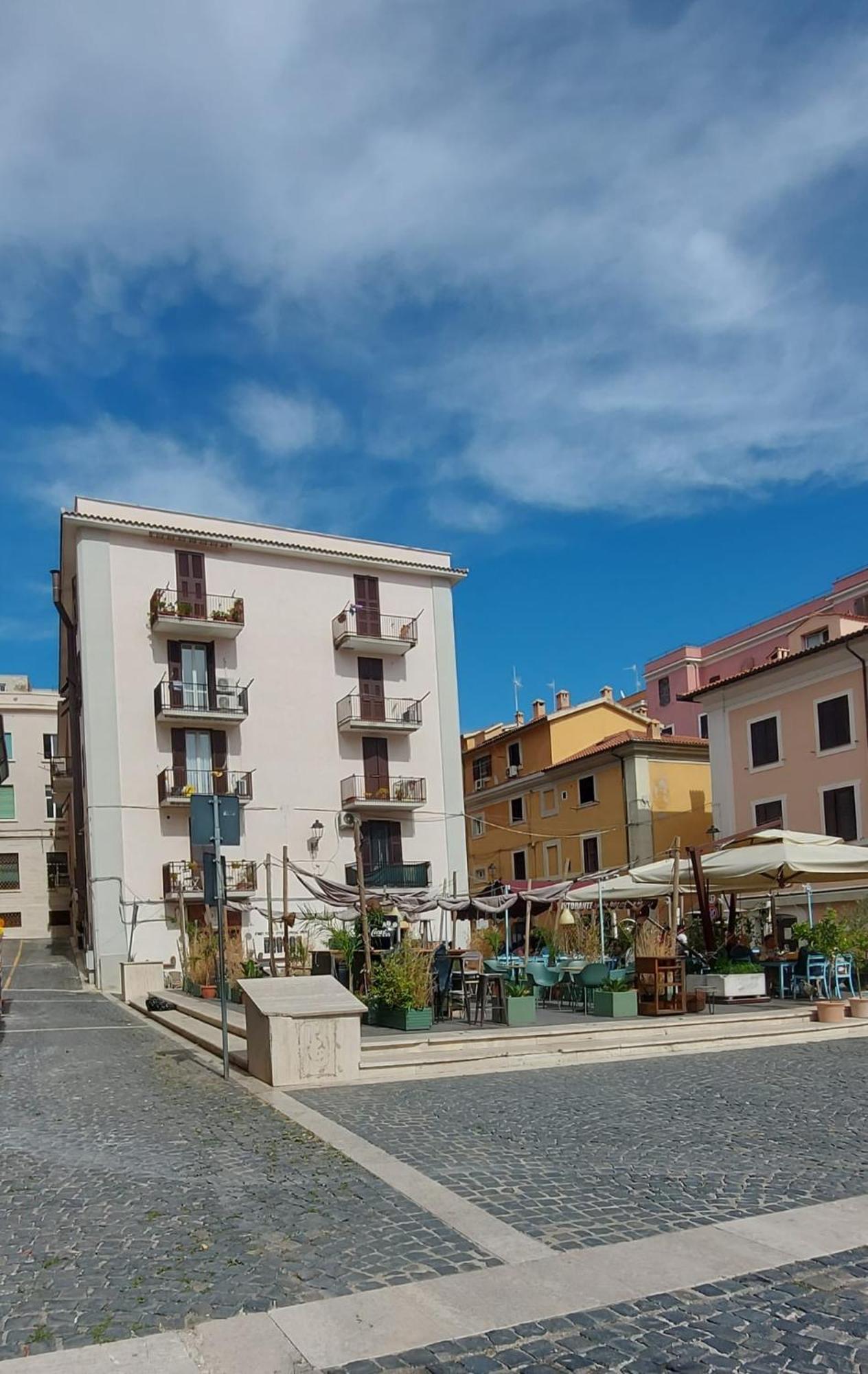 Luna Apartment Civitavecchia Eksteriør bilde